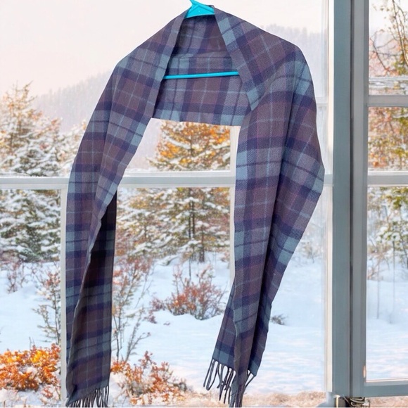 James Pringle Weavers 100% Wool Scarf Tartan Ferguson of Balquidder - Picture 2 of 5